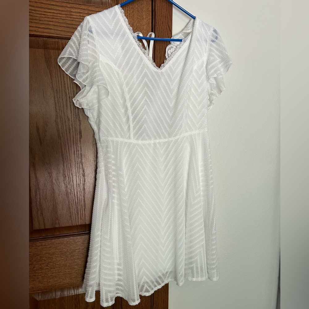 Contrast Lace Tie Backless Butterfly Sleeve Dress